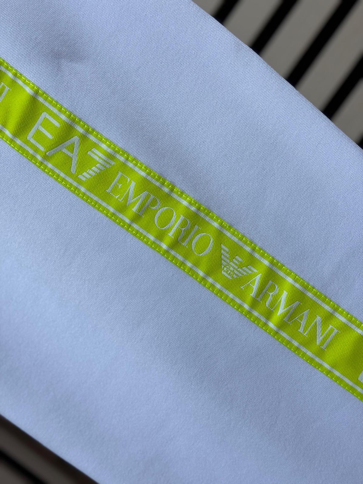 Chandal Armani (Blanco líma) Max calidad