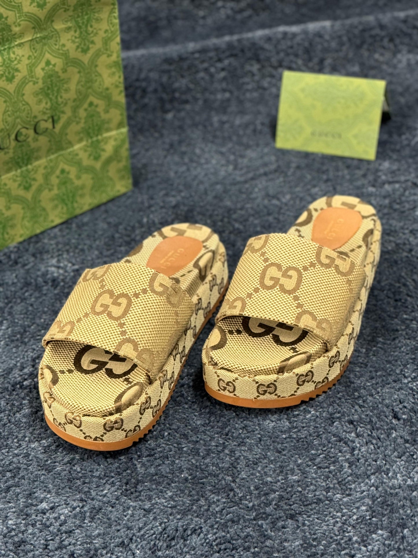 CHANCLAS GUCCI