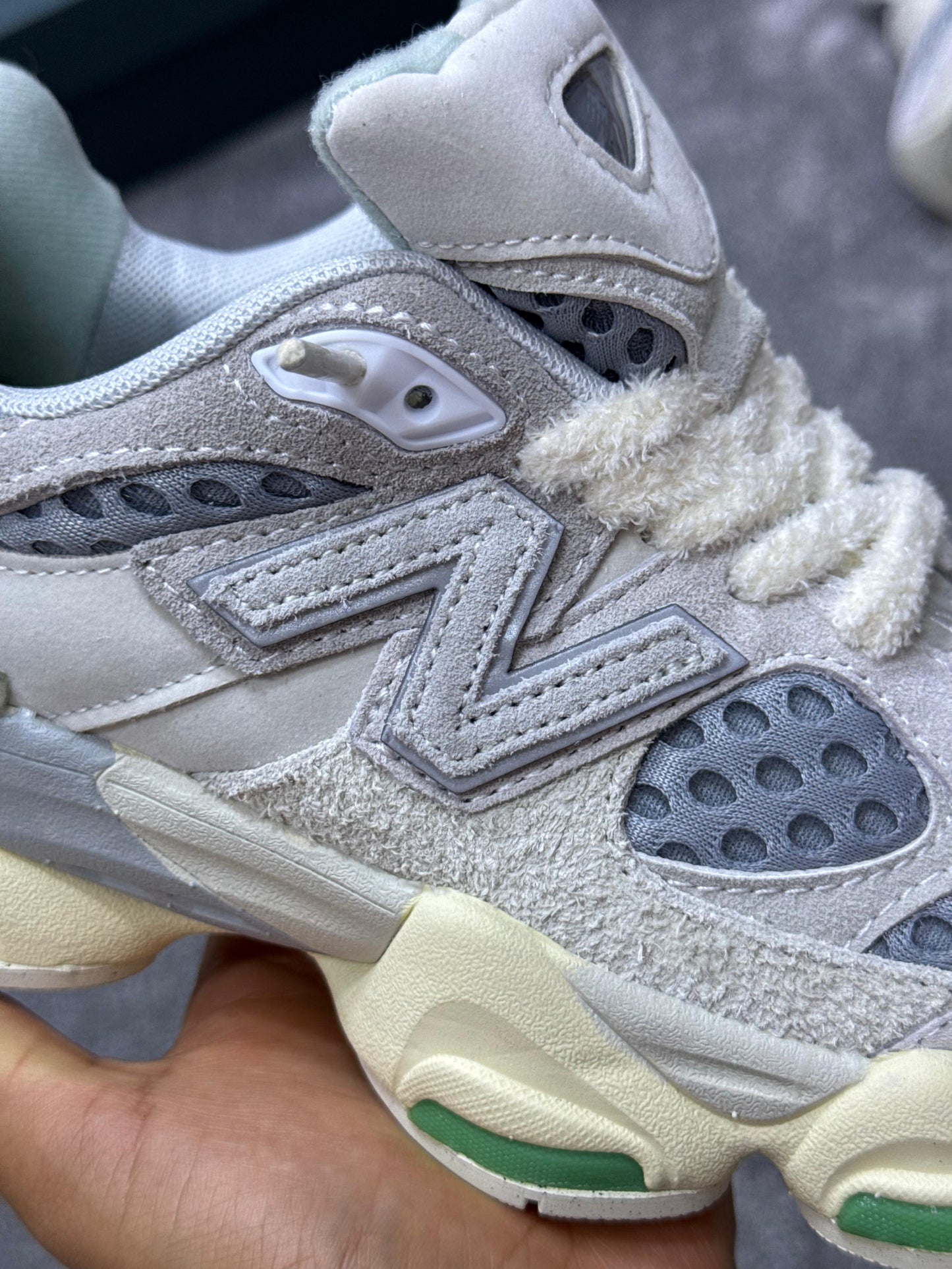 NEW BALANCE 9060