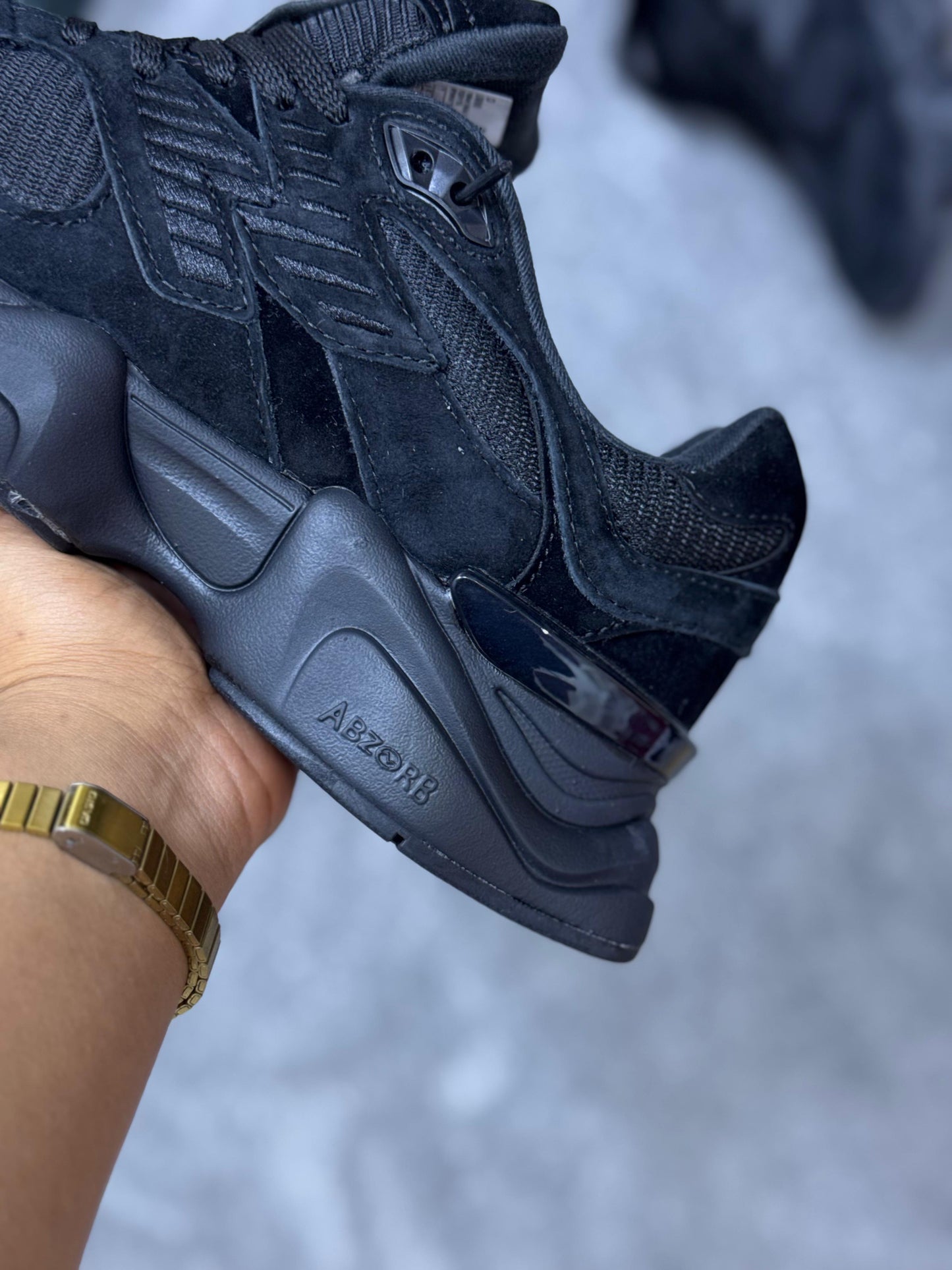 NEW BALANCE 9060
