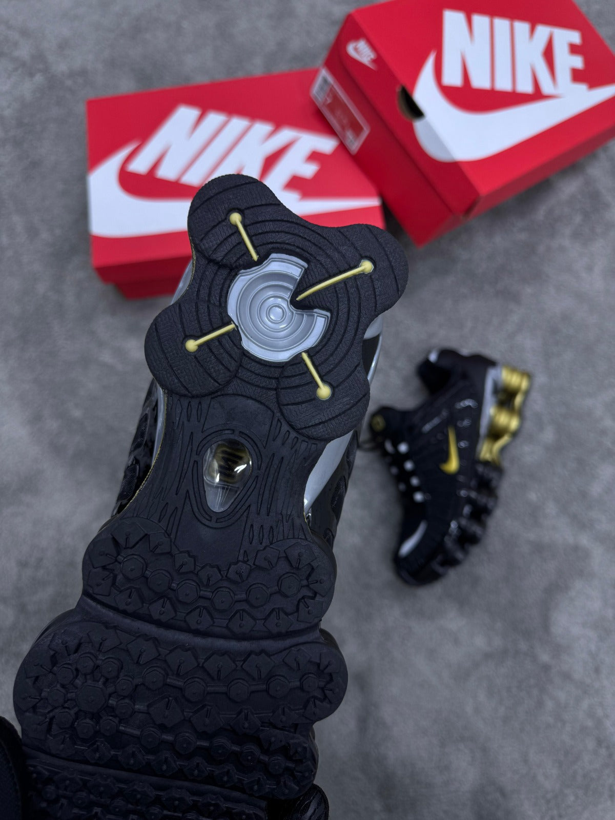 Nike SHOX TL ( Doradas )