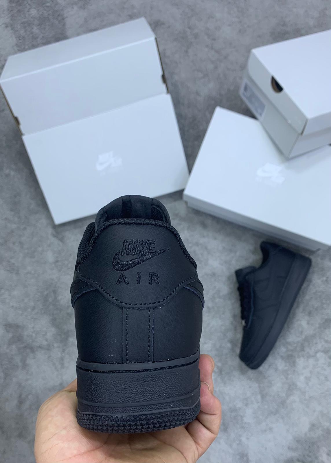 Air Force 1 ( Negras )