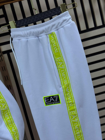 Chandal Armani (Blanco líma) Max calidad