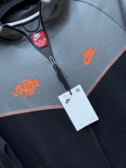 NIKE TECH X SYNA WORLD