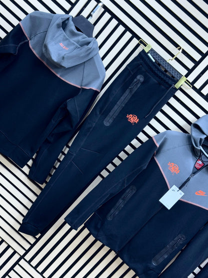 NIKE TECH X SYNA WORLD