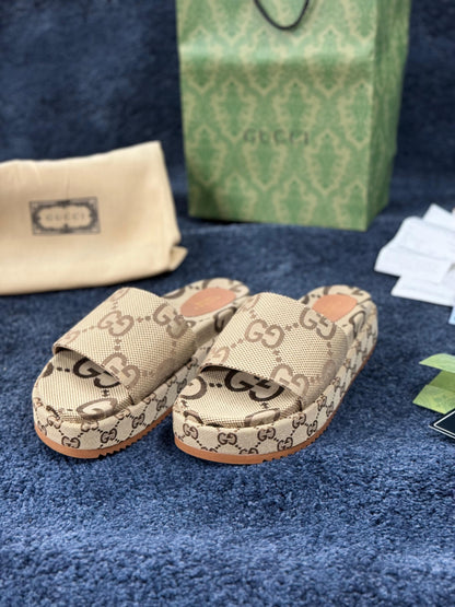 CHANCLAS GUCCI