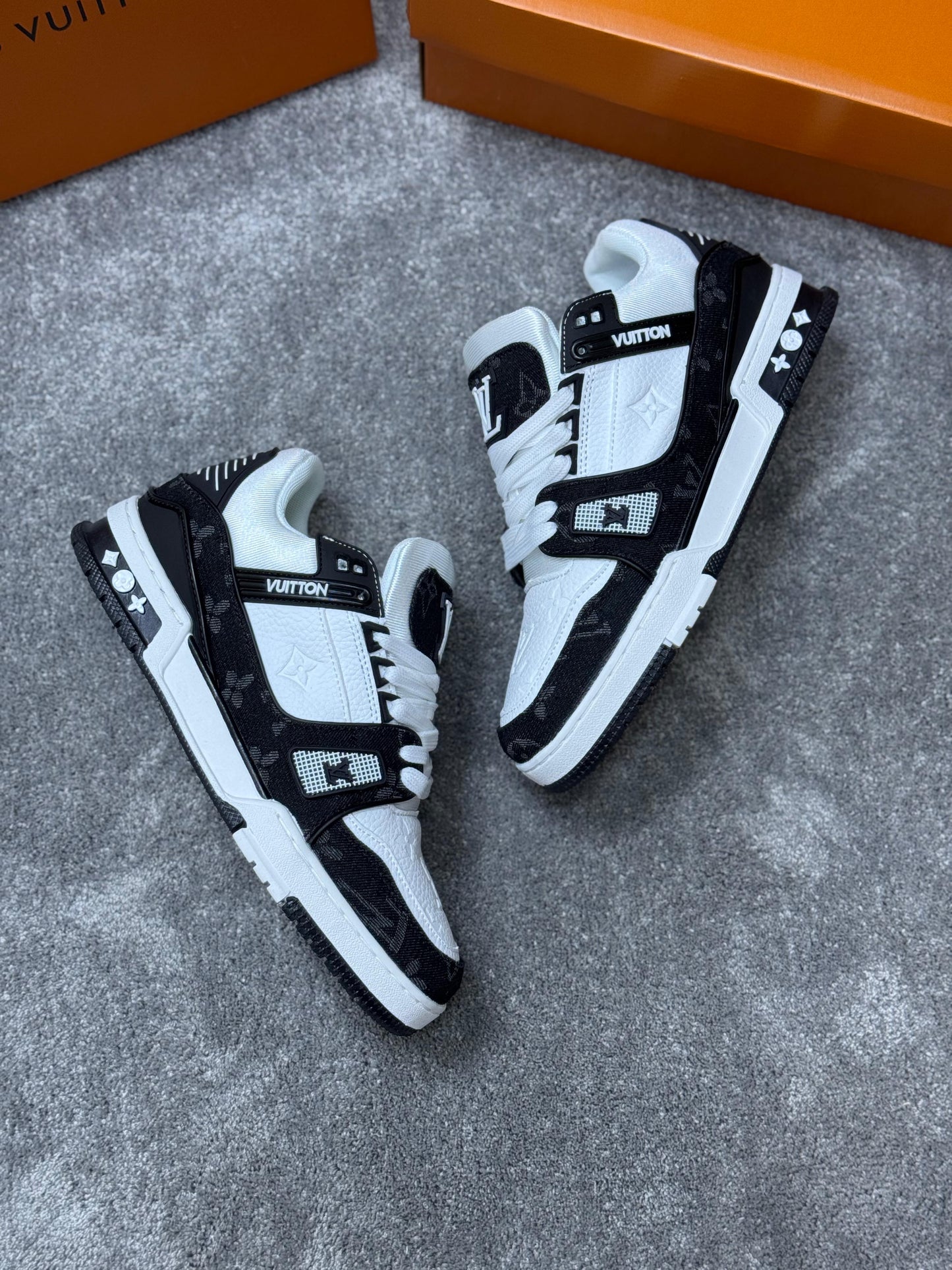 LUIS VUITTON TRAINER