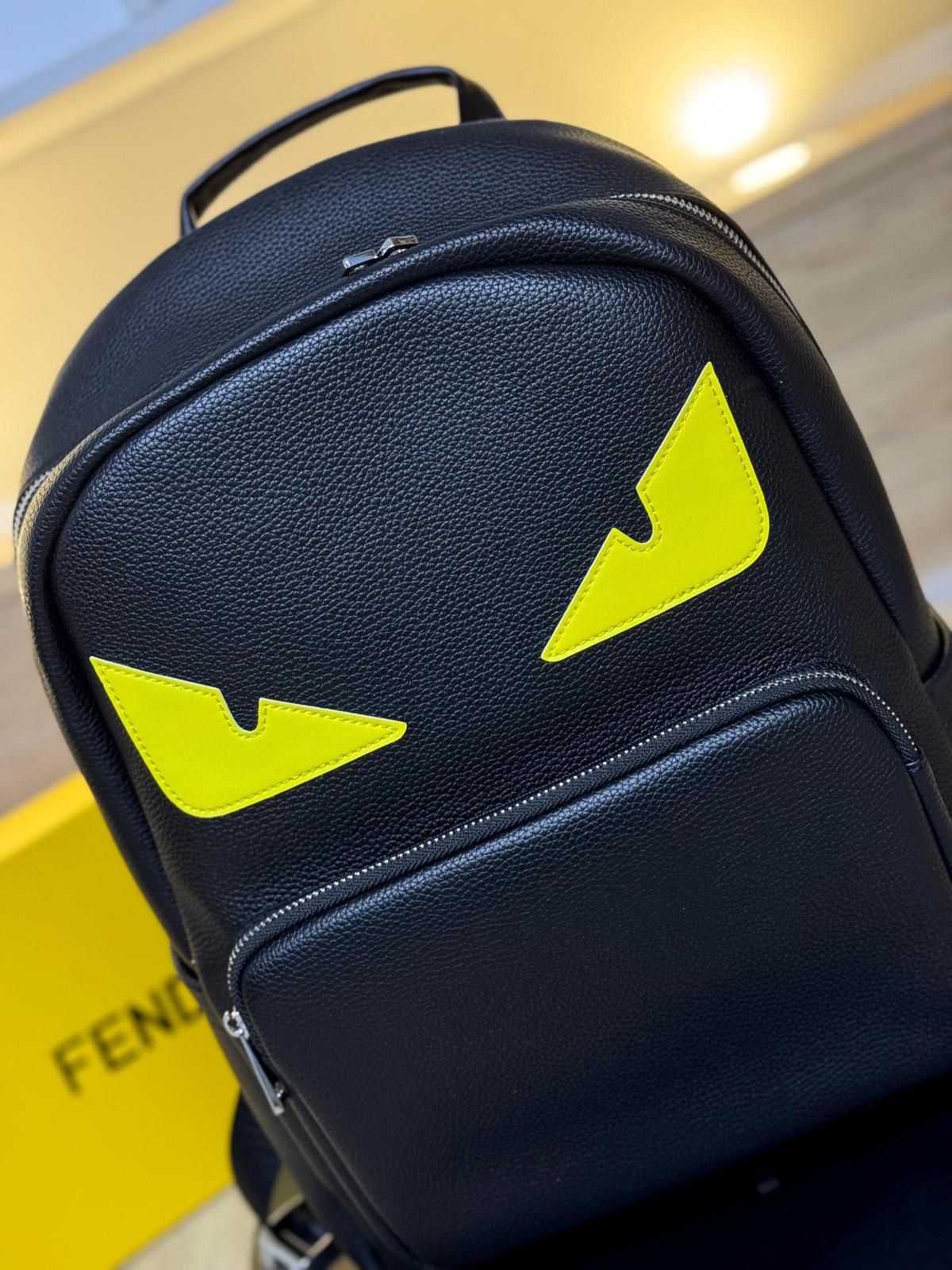 MOCHILA FENDI