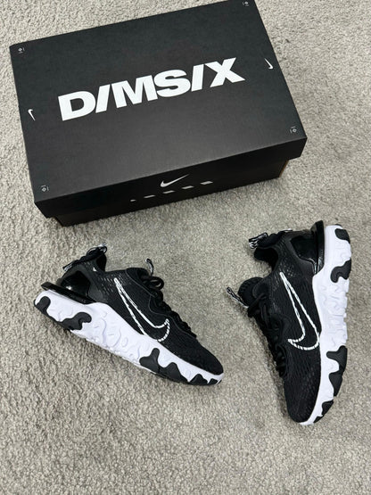 NIKE REACT