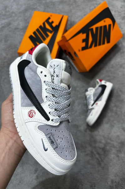 Travis Scott x Air Jordan 1 Low OG