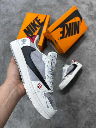 Travis Scott x Air Jordan 1 Low OG