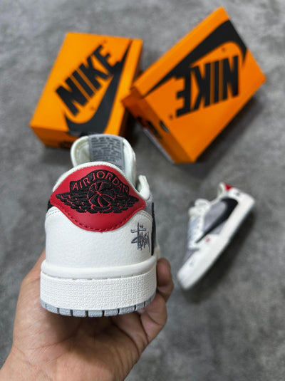 Travis Scott x Air Jordan 1 Low OG
